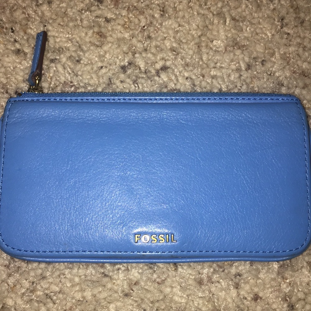 Fossil woman’s wallet